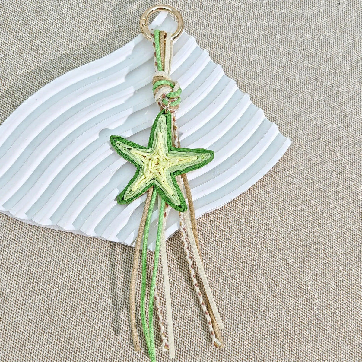 Llavero y Charm Bohemio Arcoíris Velatta