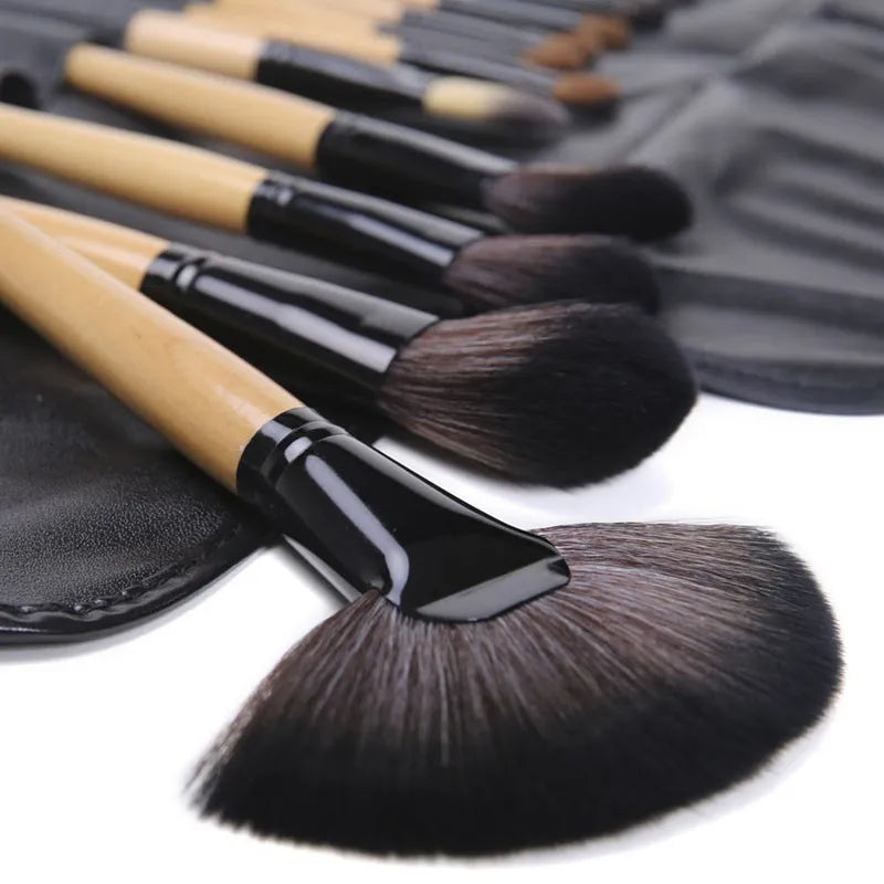 Set de 24 Brochas Profesionales VELATTA + Estuche Negro | Colección Esencial